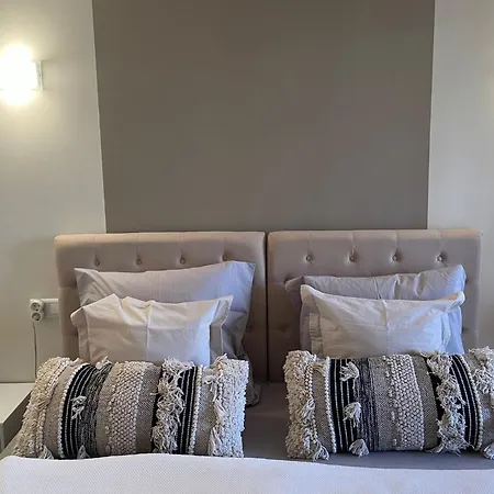 Santa Maria Village, Elviria, Apartamento *