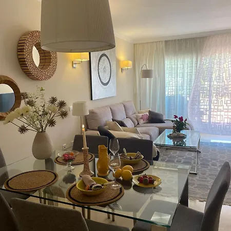 Santa Maria Village, Elviria, Apartamento *